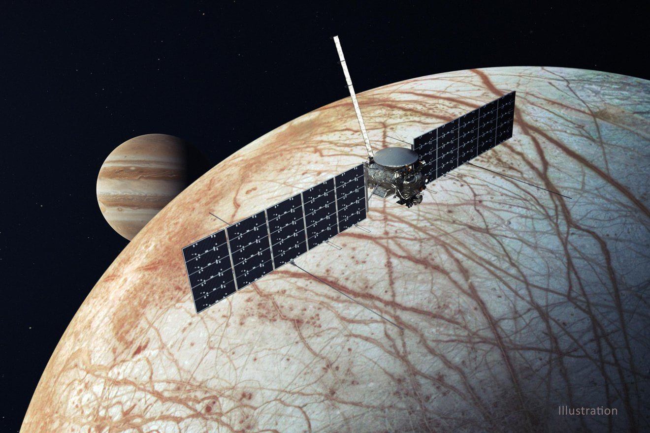 O Europa Clipper da NASA, retratado nesta ilustração, carregará um amplo conjunto de instrumentos em órbita ao redor de Júpiter e conduzirá vários voos próximos à Europa para coletar informações sobre sua atmosfera, superfície e interior. Crédito: NASA / JPL-Caltech